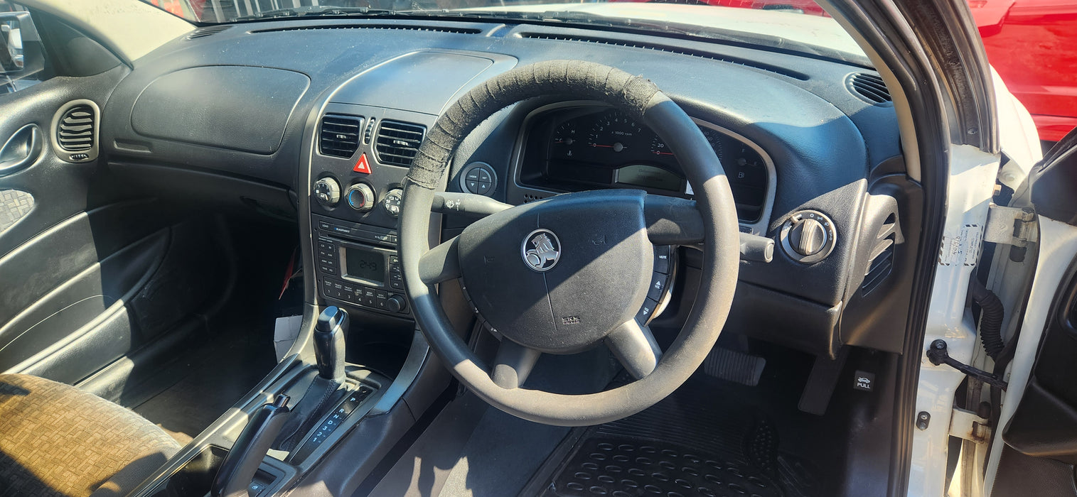 A227 - VY EQUIPE SEDAN - Headlight Switch Grey