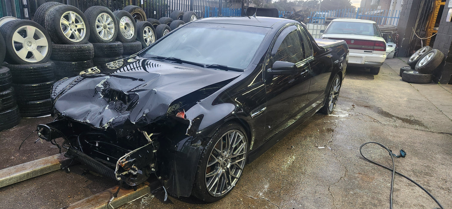 A229 - VE/VF HOLDEN COMMODORE UTILITY - QUATER WINDOW GLASS - PASSENGER'S SIDE