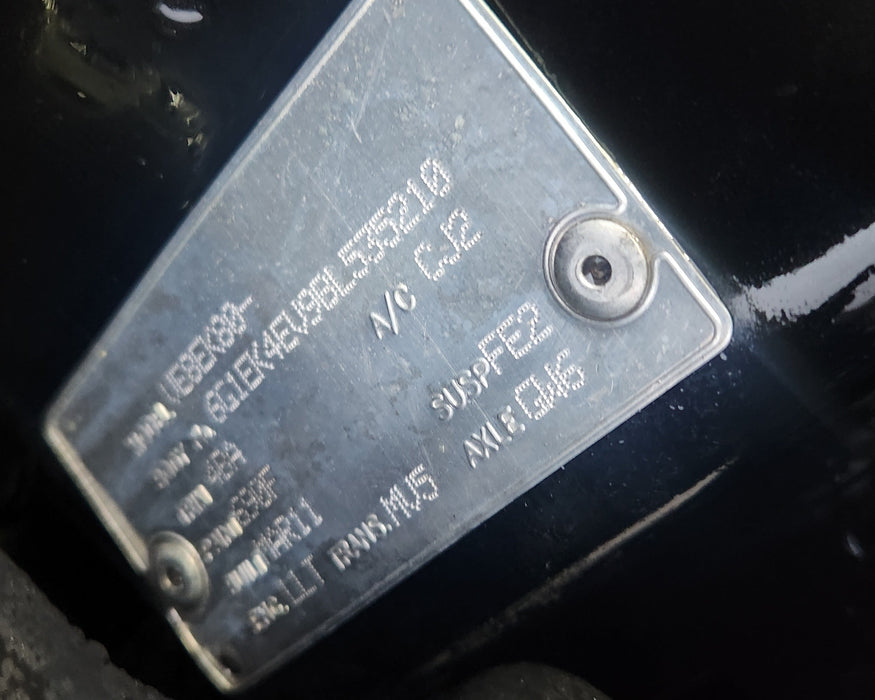 A229 - VE SV6 HOLDEN COMMODORE UTE - Fuel Flap PHANTOM BLACK #690f