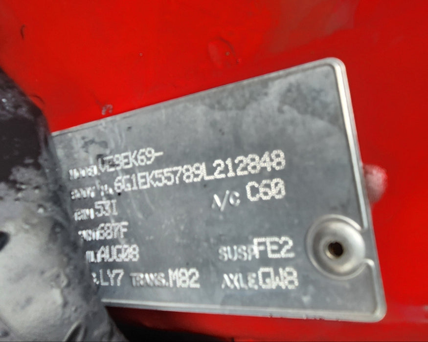 A228 - VE HOLDEN COMMODORE Sedan - Fuel Flap STING RED #687F