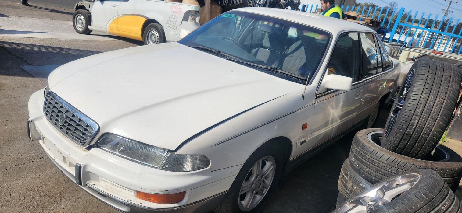 A230 - VR Holden Statesman V6 LG2, Auto M30 173,XXXkms Alaskan White #J064