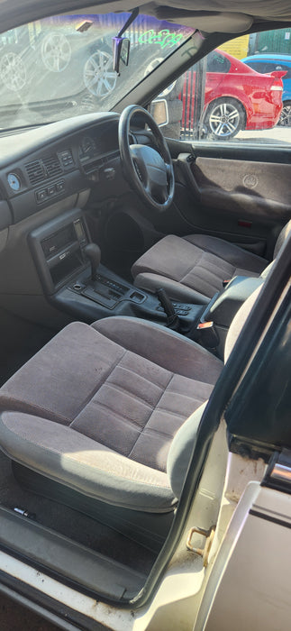 A230 - VR Holden Statesman V6 LG2, Auto M30 173,XXXkms Alaskan White #J064