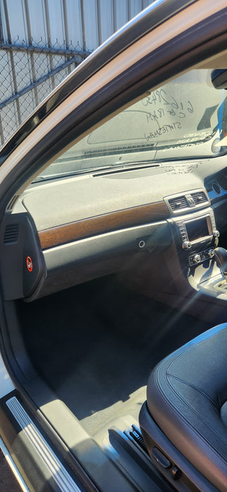 A224 - WM HOLDEN  STATESMAN - Glovebox SUEDE