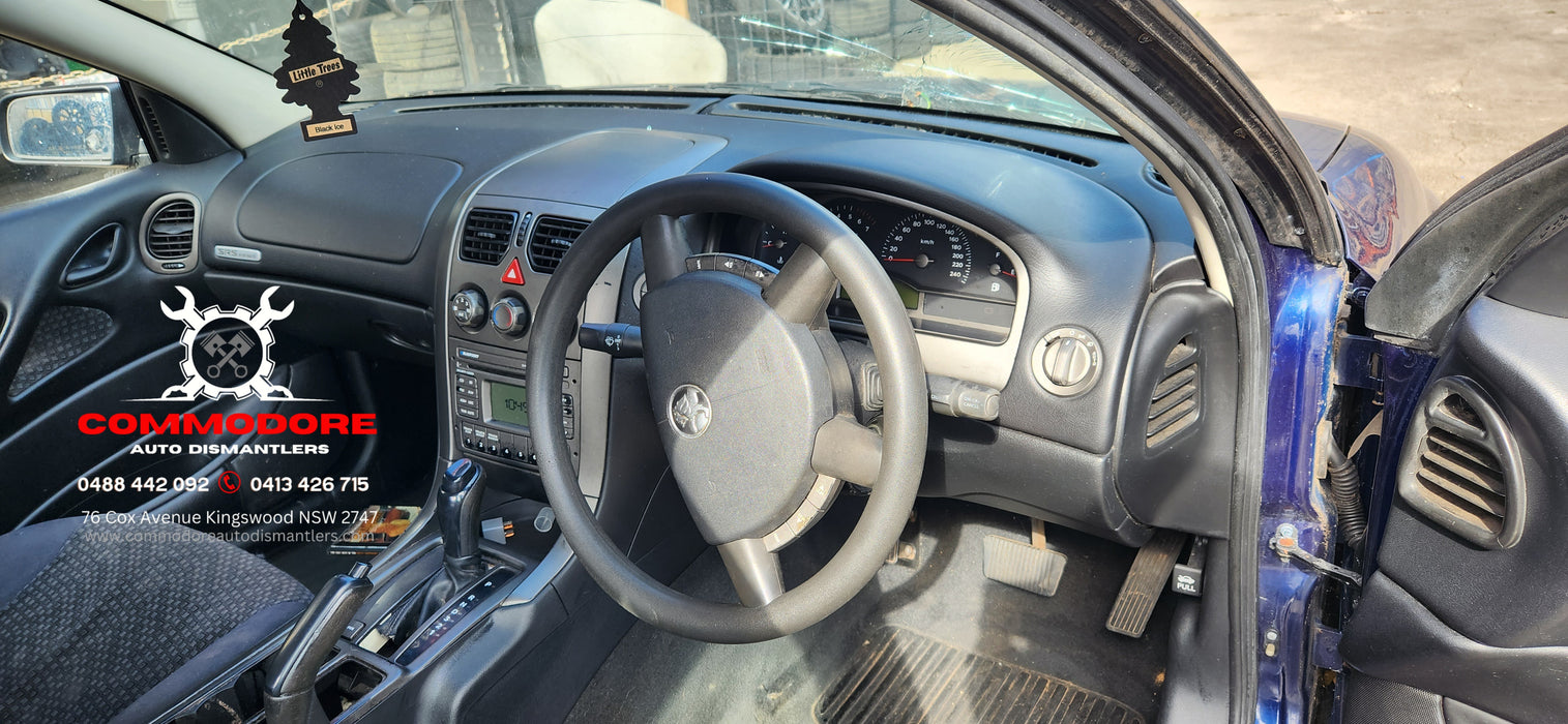 A235 - VZ Holden Commodore SEDAN (2005) - V6 AUTO Cluster LEO - 239, 766kms
