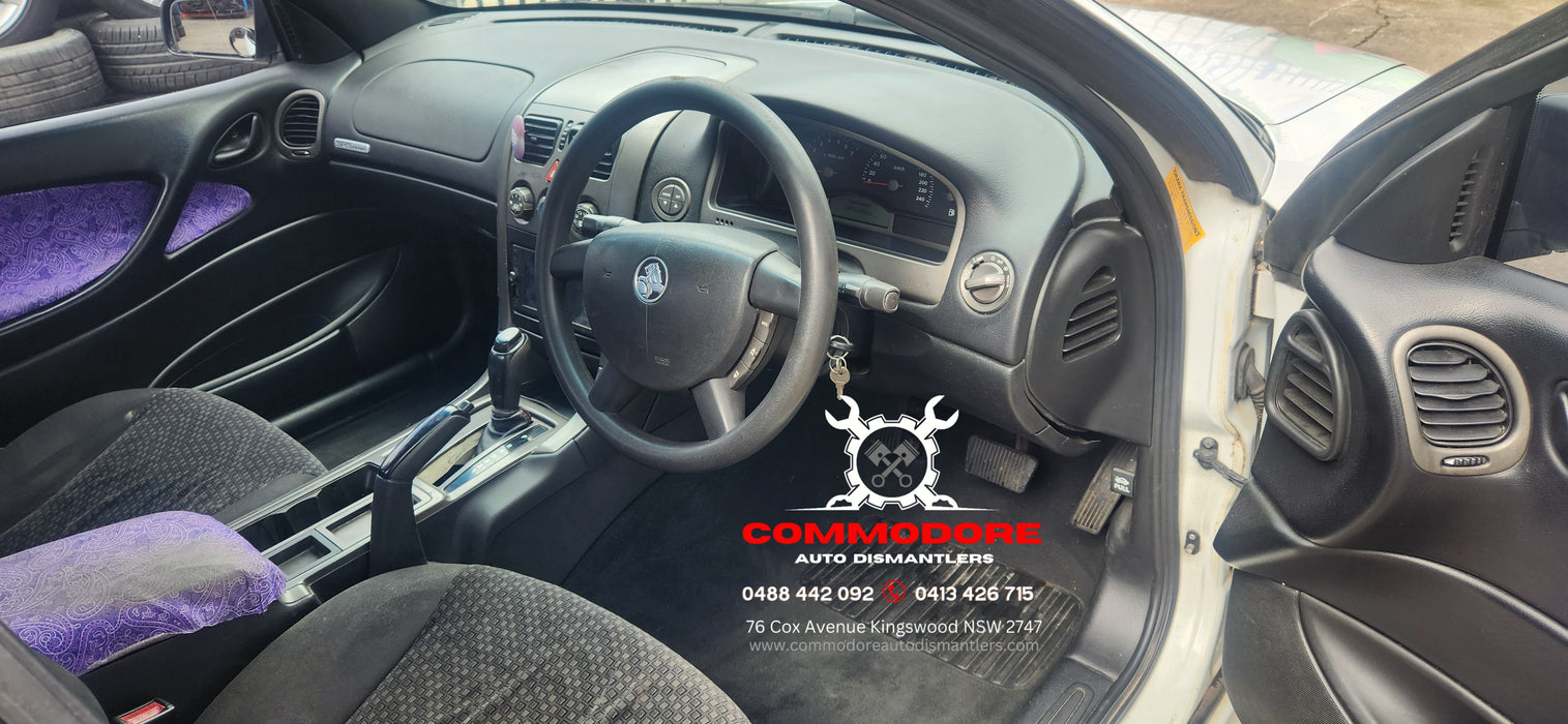 A236 - VY / VZ HOLDEN COMMODORE UTILITY - Centre Console Trim - Manual / Auto