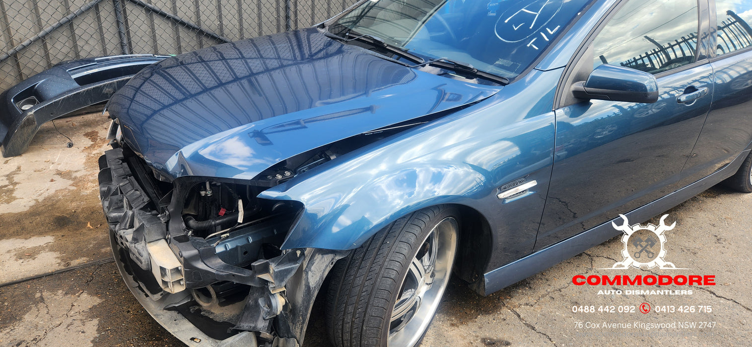 A237 - VE HOLDEN COMMODORE SEDAN - Side Mirror DRIVER'S - KARMA #610R