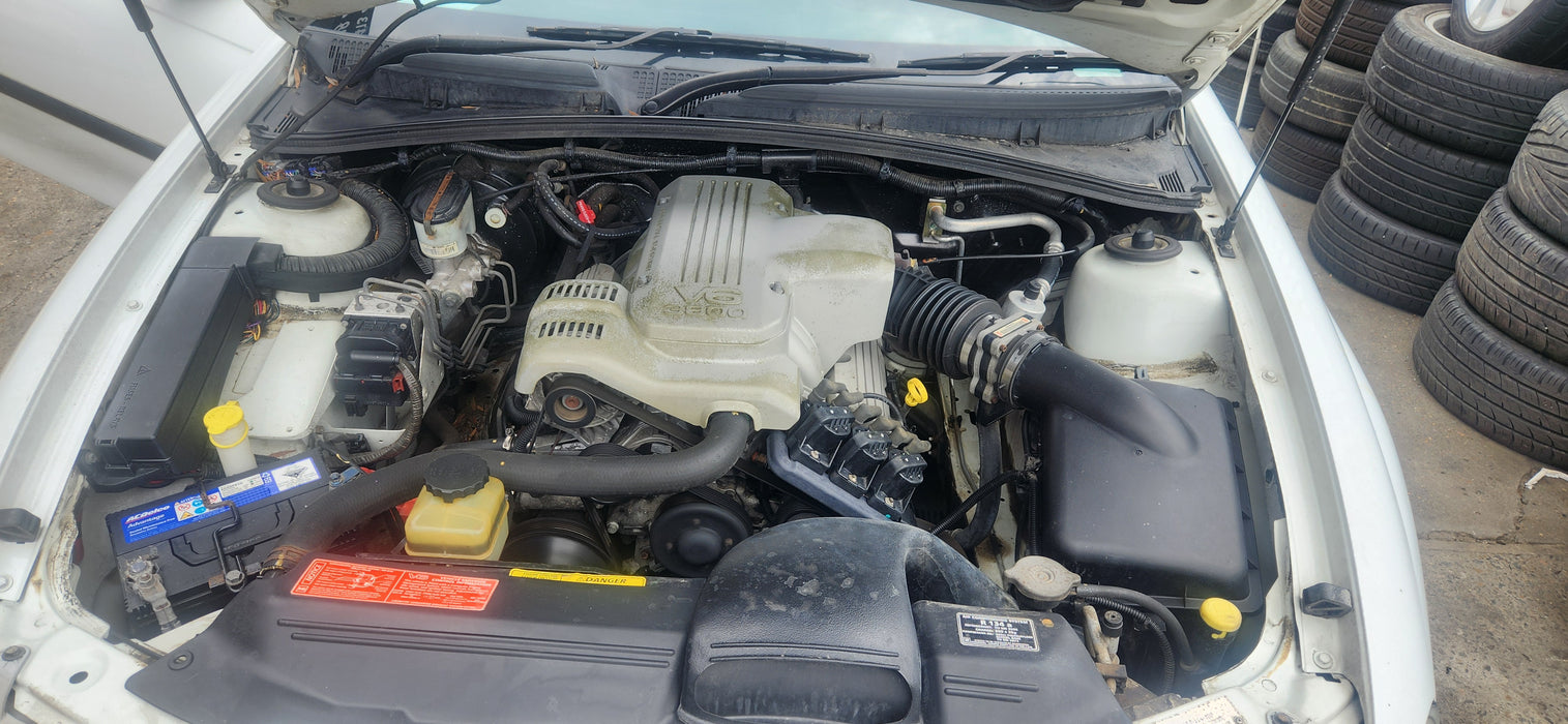 A238 - VX SII Holden Commodore SEDAN - Radiator Cover V6 AUTO
