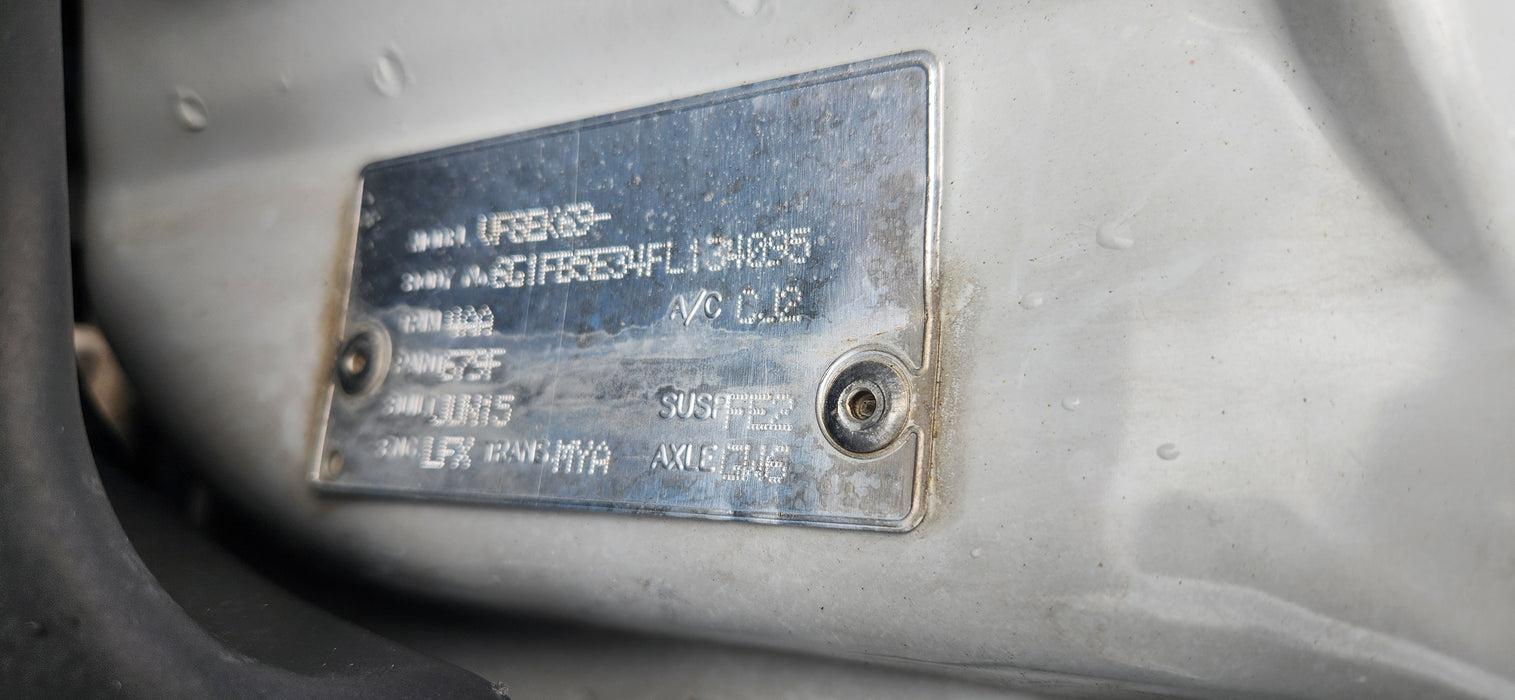 A241 - VF SV6 SEDAN - Front Door (DRIVER) - Herron White - #679F