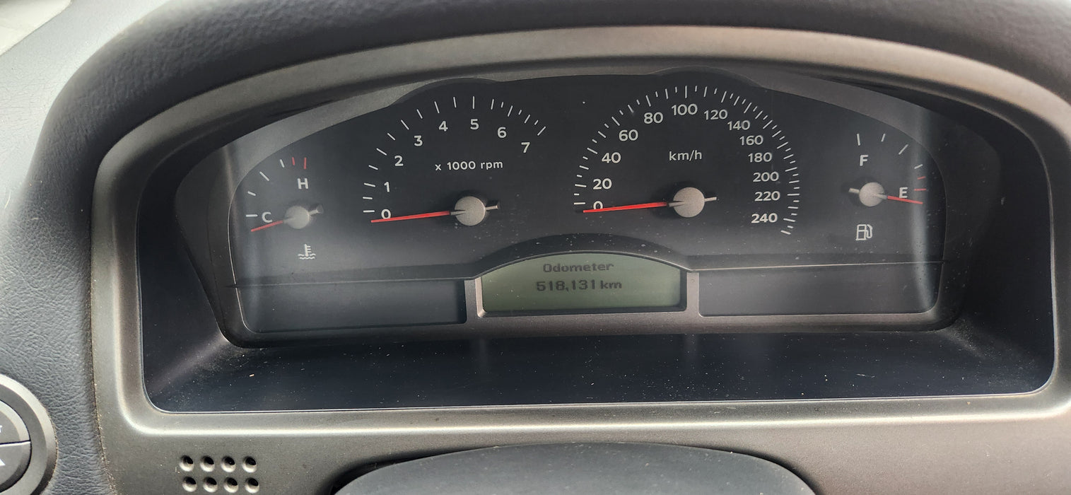 A244 - VZ Holden Adventra, V6 LYN, M82 AWD Auto 518,XXXkms Impulse Blue #276M