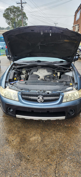 A244 - VZ Holden Adventra, V6 LYN, M82 AWD Auto 518,XXXkms Impulse Blue #276M