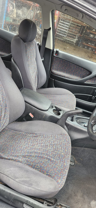 A238 - VX SII Holden Commodore SEDAN - Passenger Front Seatbelt