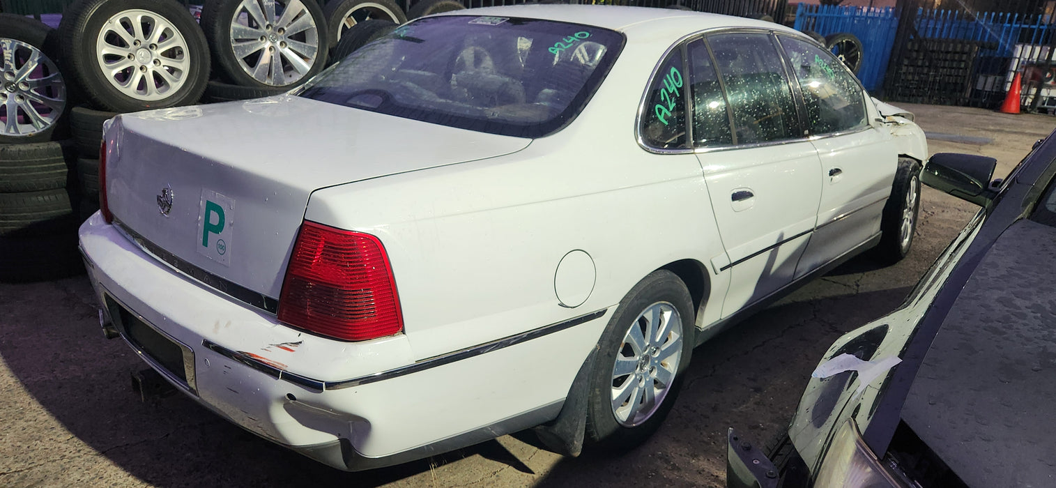 A240 - WK Holden Statesman, V6 Auto 216,XXXkms Herron White #269F