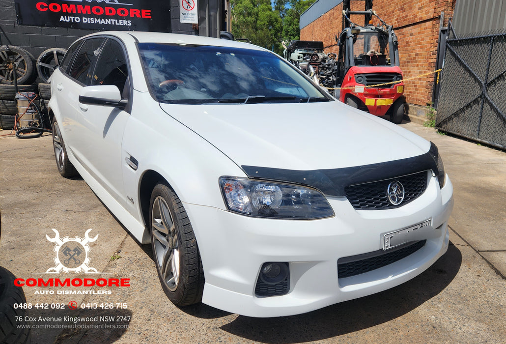 #a250 - VE Holden Commodore - DRIVERS SIDE Guard - Heron White
