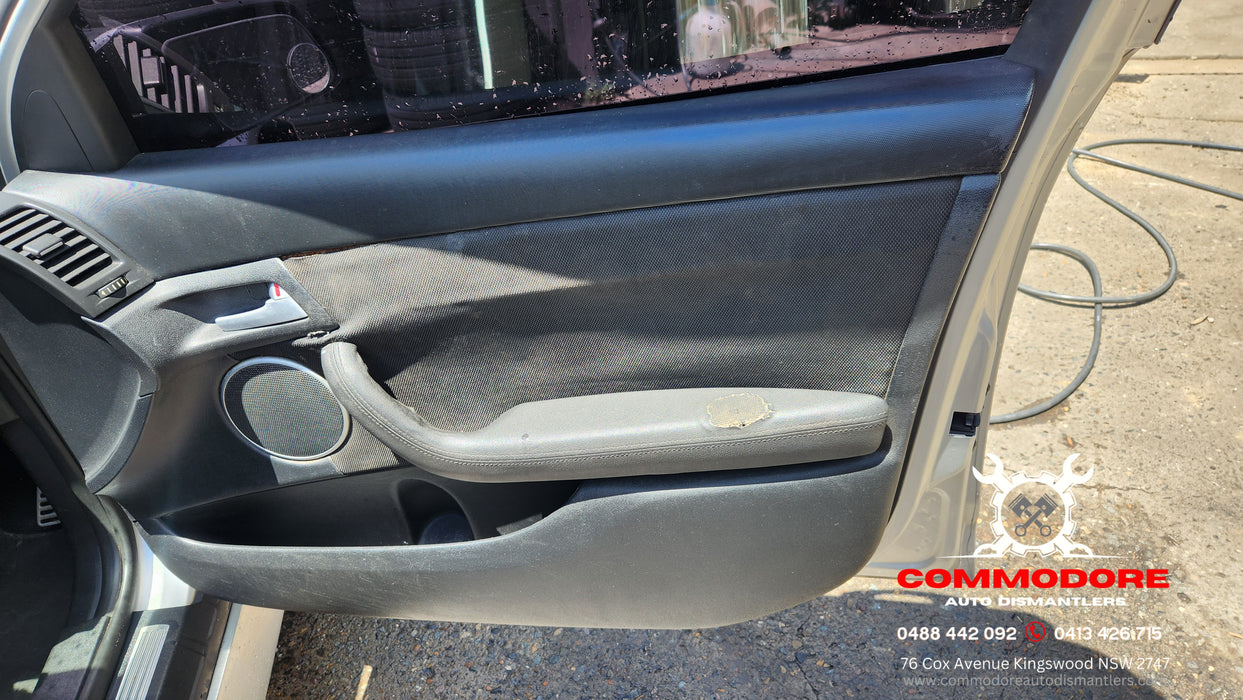 A243 - VE HOLDEN COMMODORE SEDAN - Internal Door Handle (DRIVER'S FRONT)