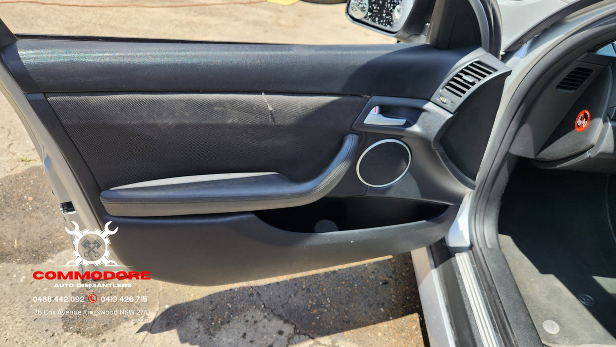 A243 - VE HOLDEN COMMODORE SEDAN - Internal Door Handle (PASSENGER'S FRONT)