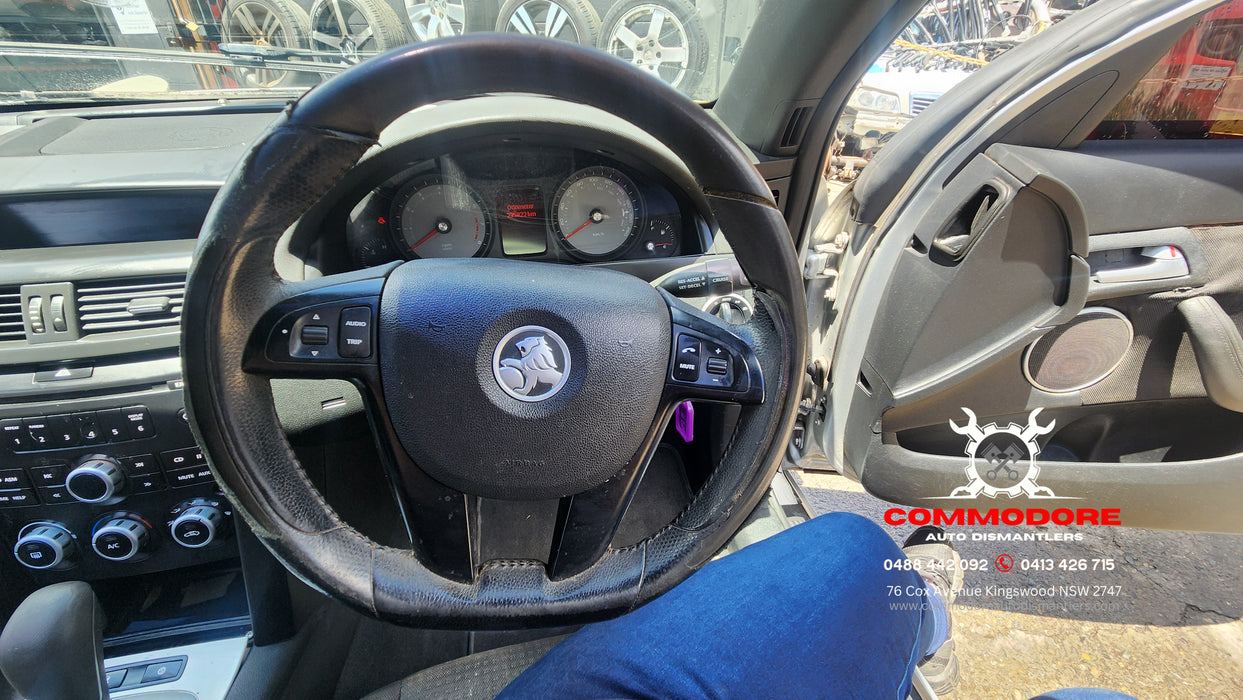 A243 - VE HOLDEN COMMODORE SEDAN - Ignition Barrel, Key, FOB and Key Reader