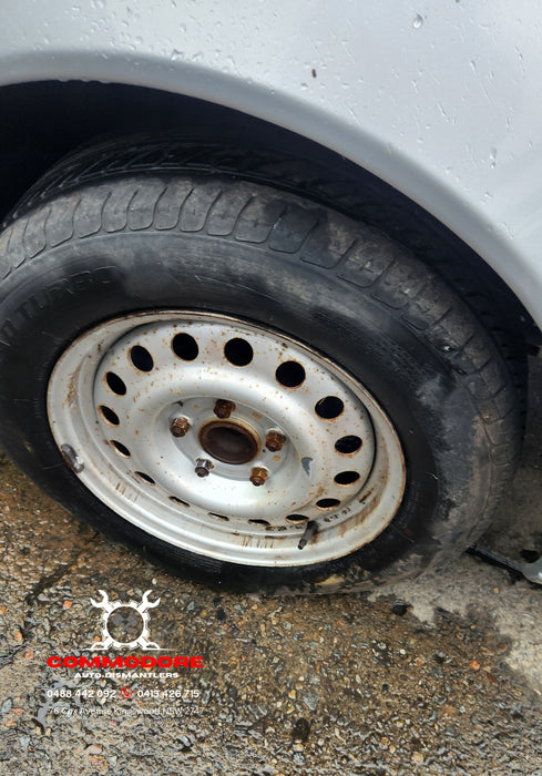 A256 - VS Holden Commodore Series II Wagon, V6, Auto 366,XXXkms Paint Code #H069 Silver Ice Metallic#15i Trim