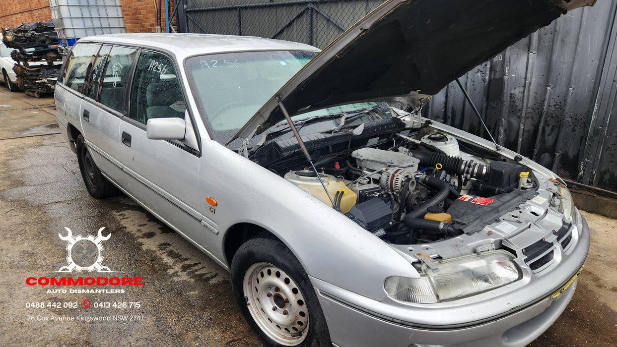 A256 - VS Holden Commodore Wagon - Window Wiper Stalk