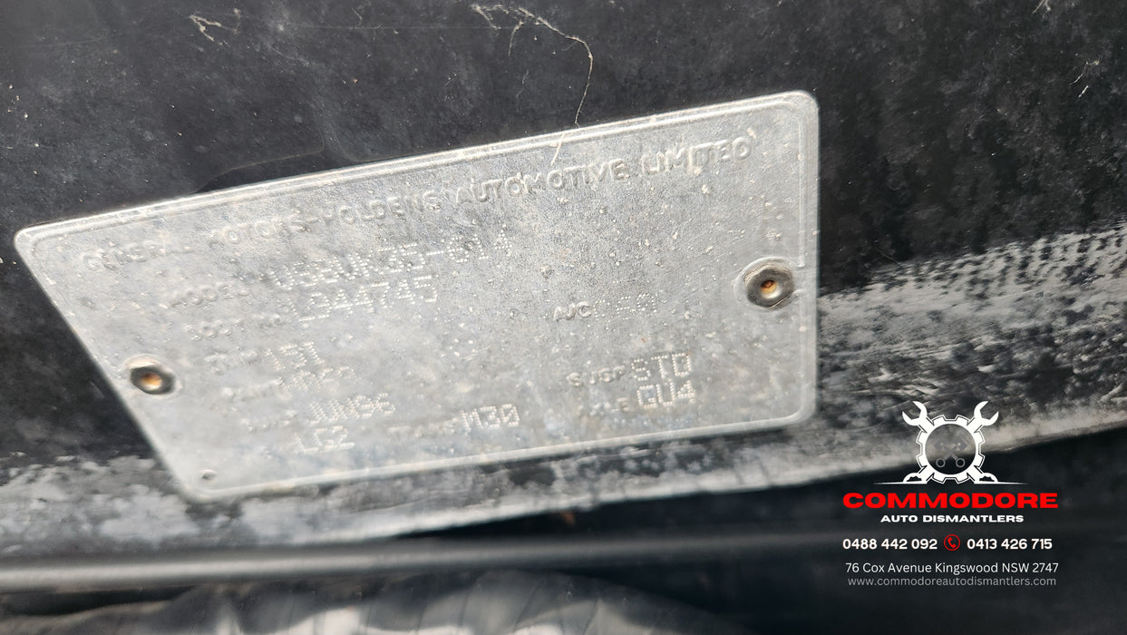 A256 - VS Holden Commodore Series II Wagon, V6, Auto 366,XXXkms Paint Code #H069 Silver Ice Metallic#15i Trim