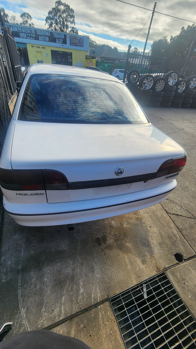 A257 - VS Holden Commodore SEDAN - Rear Bar GENUINE - ALASKAN WHITE #J064
