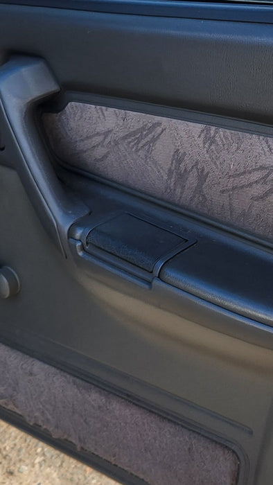 A257 - VS Holden Commodore SEDAN - Rear Door Ashtray - TRIM #15i