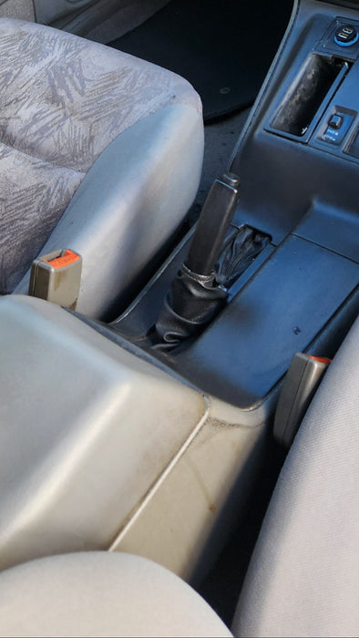 A257 - VS Holden Commodore SEDAN - Seatbelt Stalk Passenger's Front - TRIM #15i