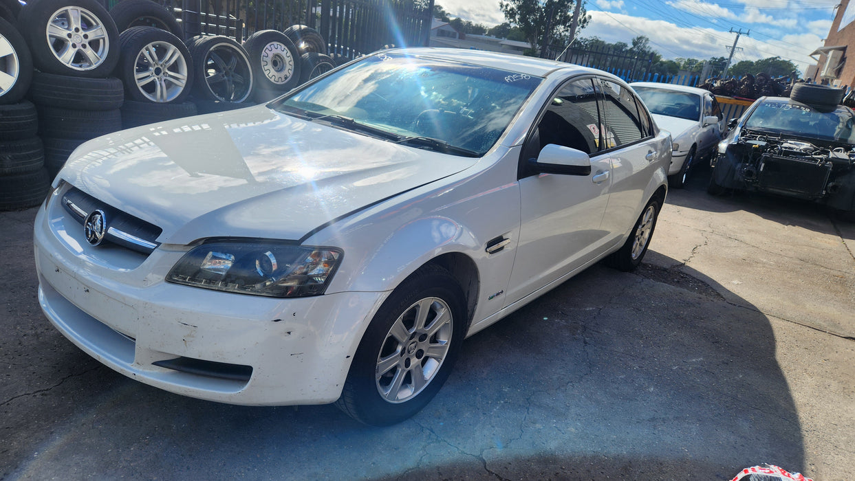 A258 - VE Holden Commodore Omega Series I Sedan V6, Auto  292,XXXkms Heron White #679F