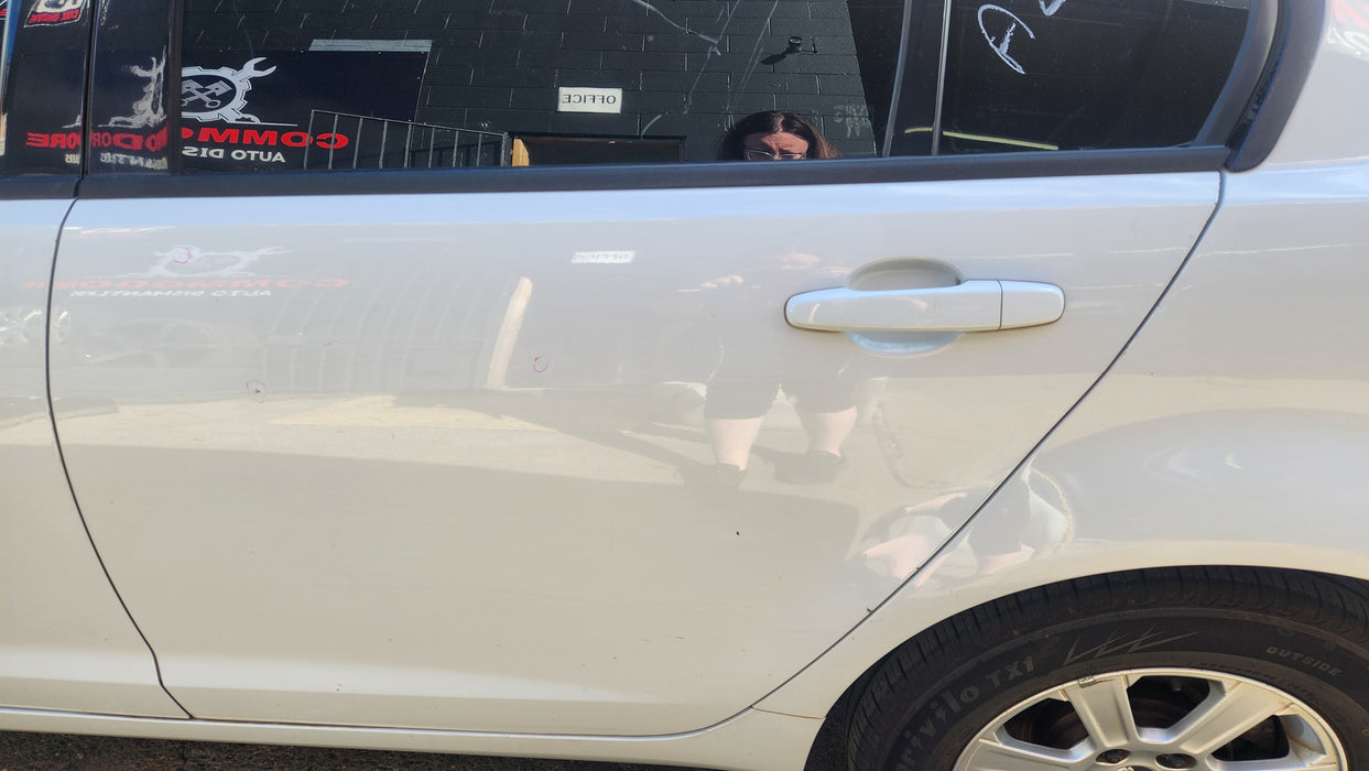 A258 - VE Holden Commodore Omega Series I Sedan V6, Auto  292,XXXkms Heron White #679F