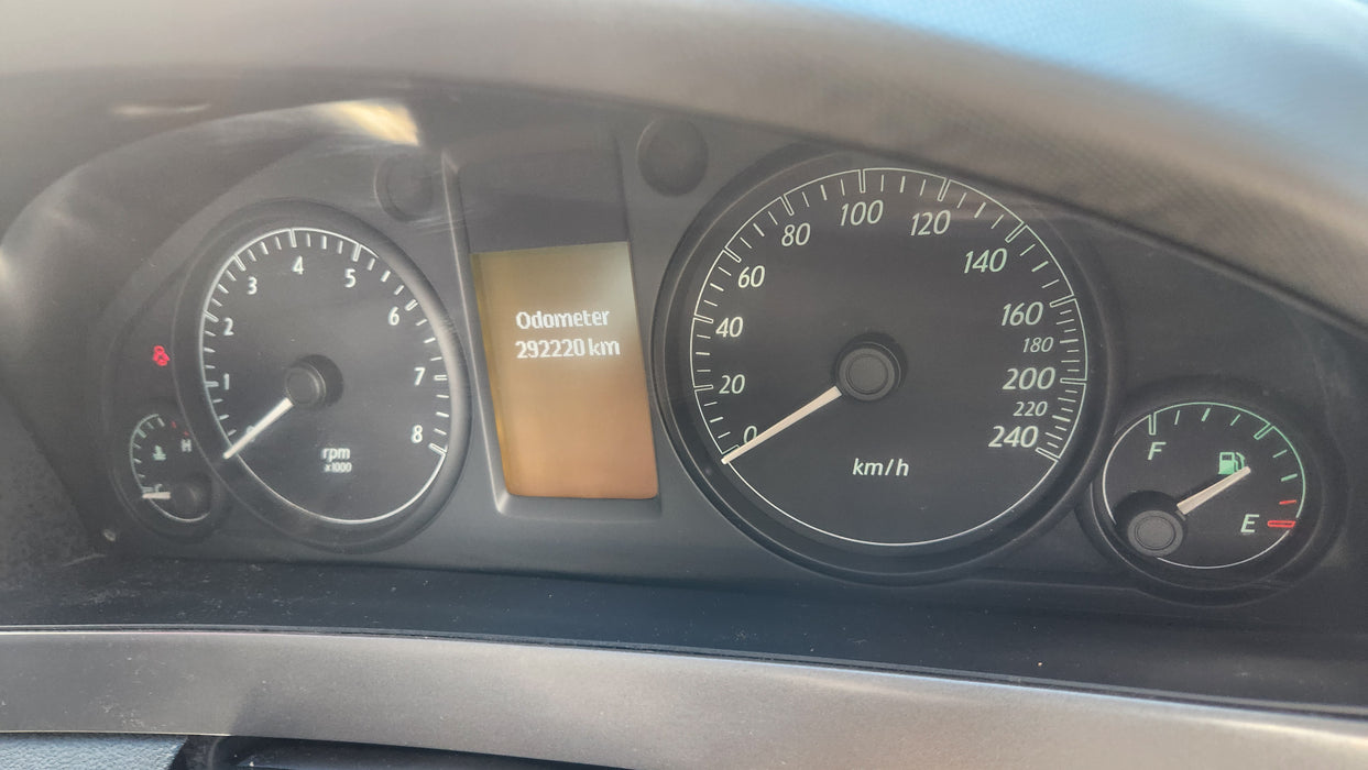 A258 - VE Holden Commodore Omega Series I Sedan V6, Auto  292,XXXkms Heron White #679F