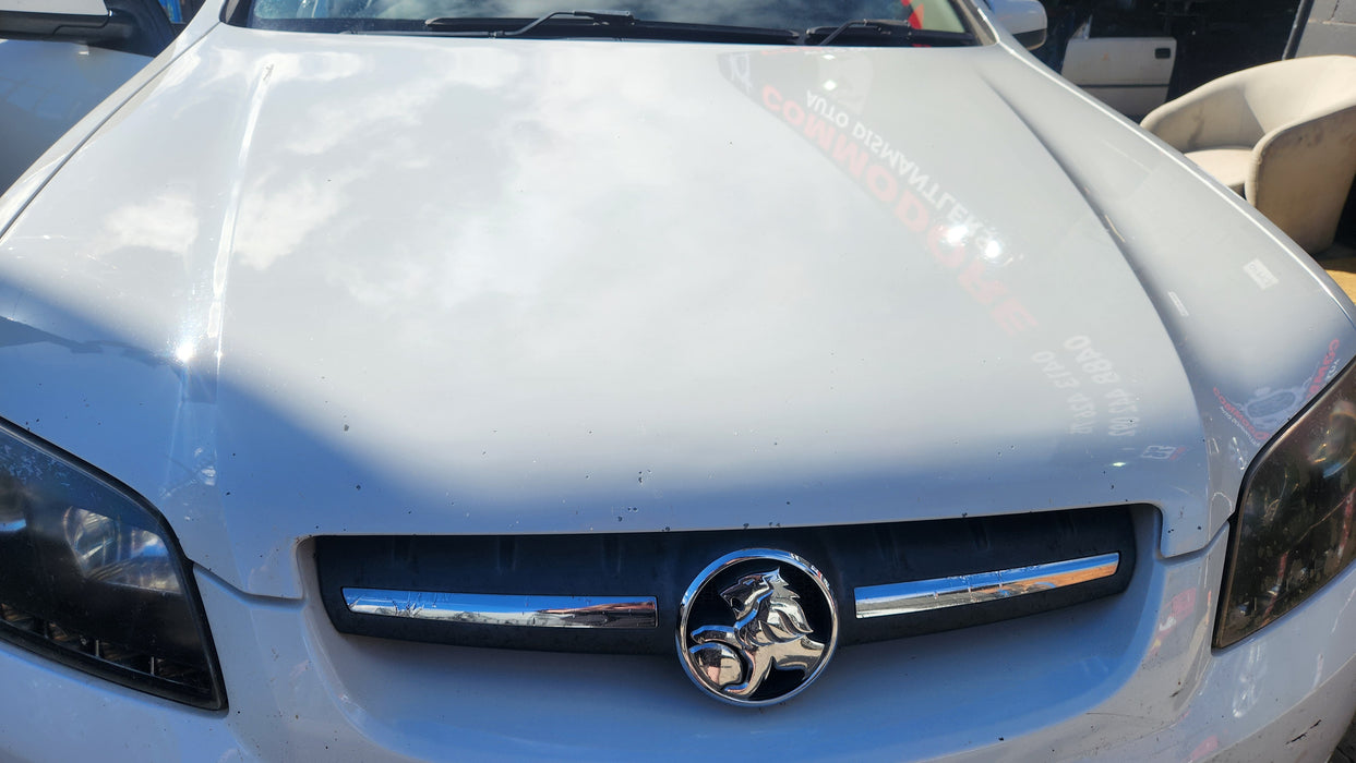 A258 - VE Holden Commodore Omega Series I Sedan V6, Auto  292,XXXkms Heron White #679F
