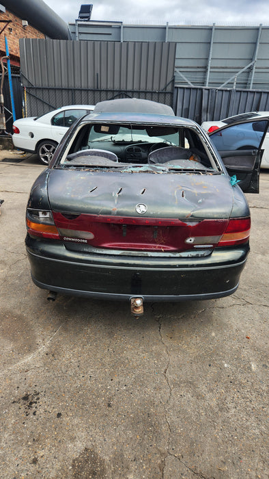 A259 - VT Holden Commodore SI (1998) - V6 AUTO Cluster LN3 - 236, 600kms (WD) P/N: 92047771
