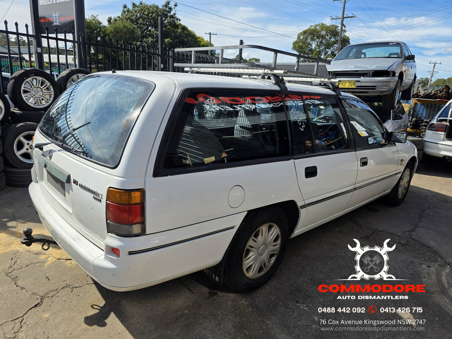 A263 - VS Holden Executive Wagon - Towbar with flat tongue Towball / Gooseneck