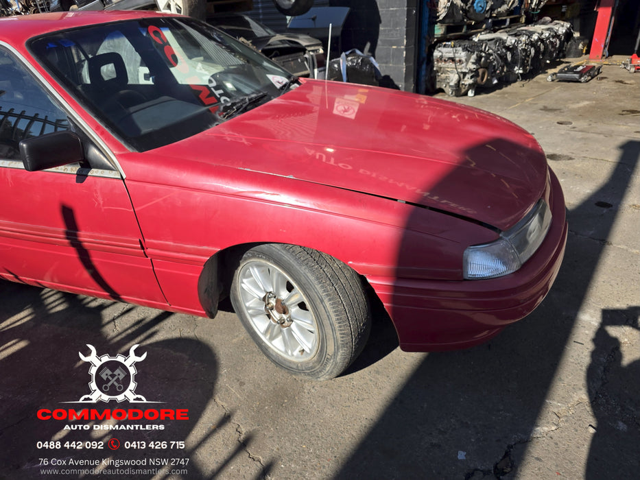 A270 - VN Holden Commodore Sedan - QTR Window Glass - DRIVERS REAR