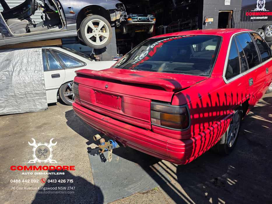 a270 - VN Holden Commodore - Guard - Passenger Front