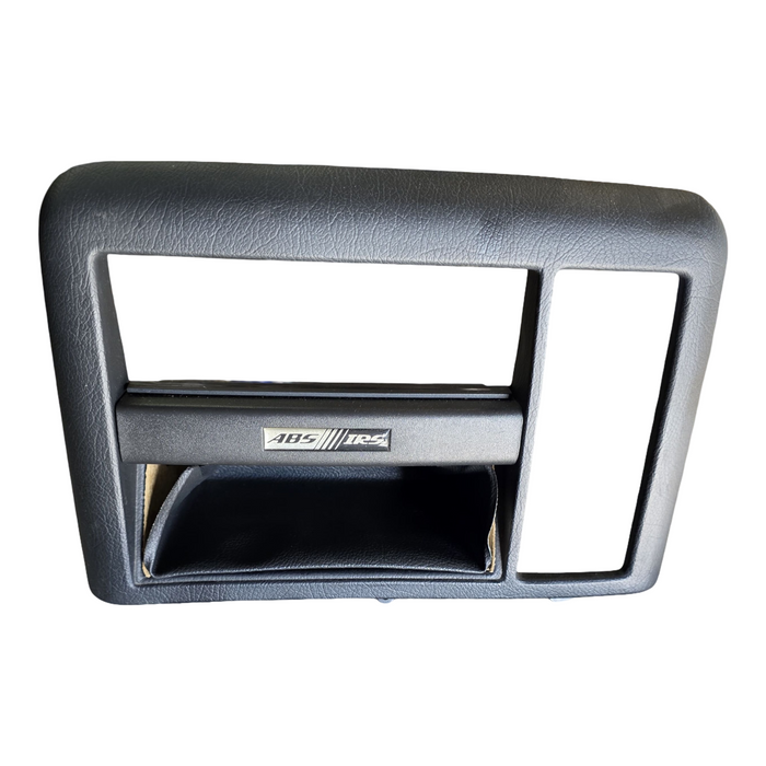 A178 - VR HOLDEN STATESMAN - Stereo Surround