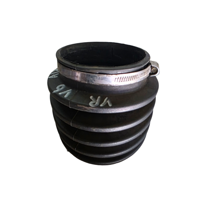 A178 - VR HOLDEN STATESMAN - Air Intake Pipe (SMALL)
