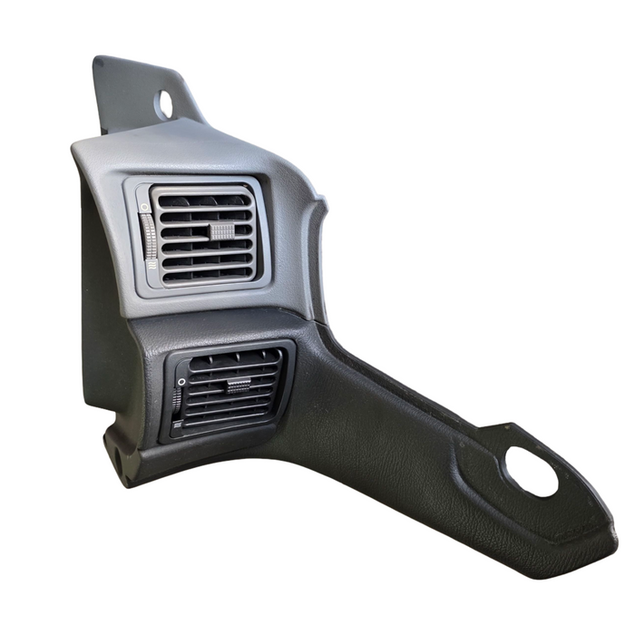 A178 - VR HOLDEN STATESMAN - Door Vent (PASSENGER'S)