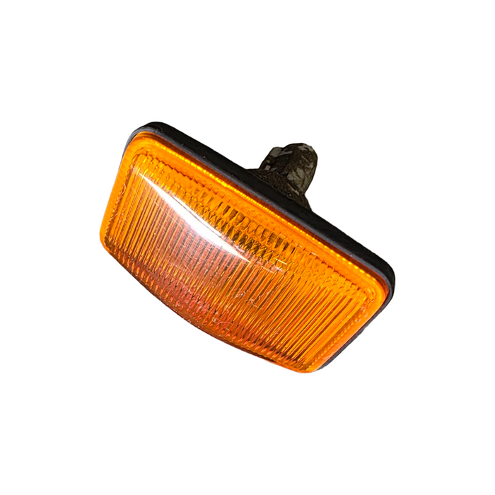 A178 - VR HOLDEN STATESMAN - Guard Blinker