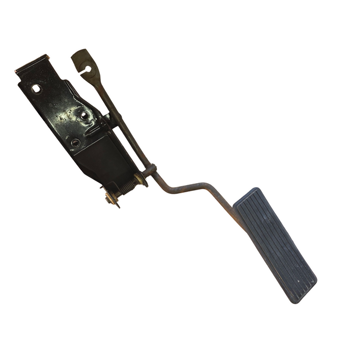 A174 - VN HOLDEN COMMODORE SEDAN - Accelerator Pedal