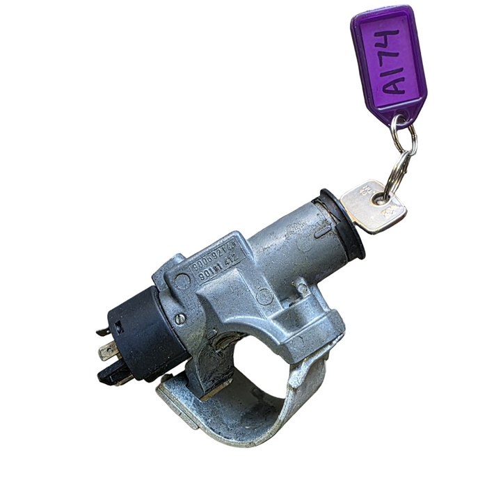 A174 - VN HOLDEN COMMODORE SEDAN - Ignition Barrel