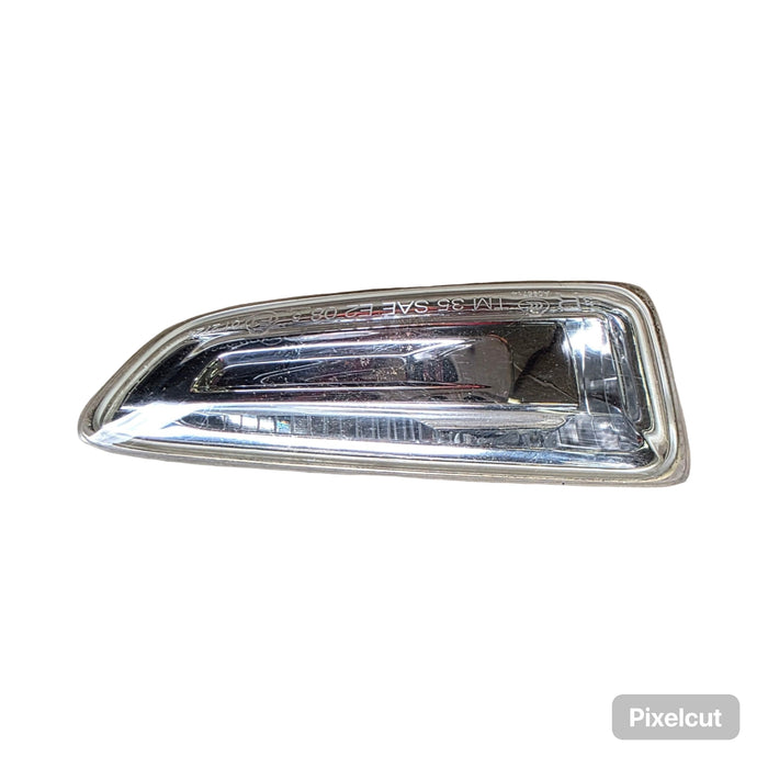 A107 - ZB HOLDEN COMMODORE - Guard Blinker (DRIVER'S)