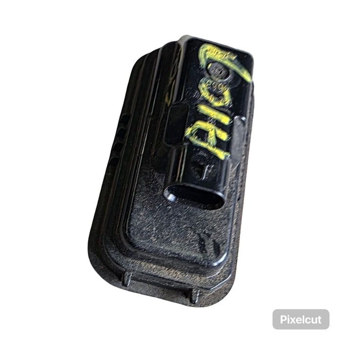 A107 - ZB HOLDEN COMMODORE - Number Plate Light