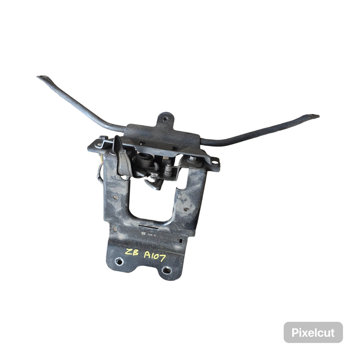 A107 - ZB HOLDEN COMMODORE - Bonnet Latch