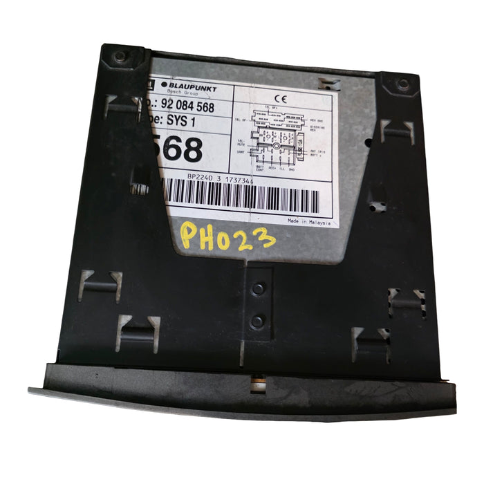 PH023 - VY HOLDEN COMMODORE - SINGLE DISC STEREO - BLAUPUNKT