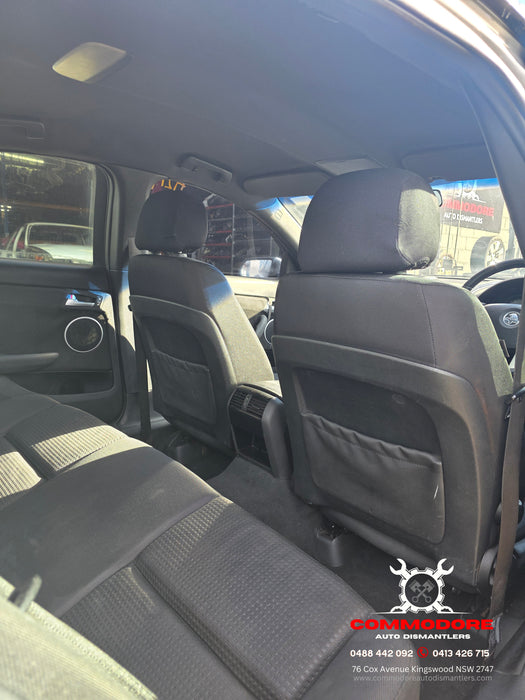 A279 - VE SV6 Holden Commodore Sedan - Rear Seat - CLOTH TRIM #51i
