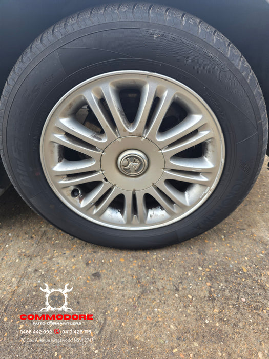 A280 - VX Holden Berlina Sedan V6, Auto 439,XXXkms Paint Code #H154 Quicksilver