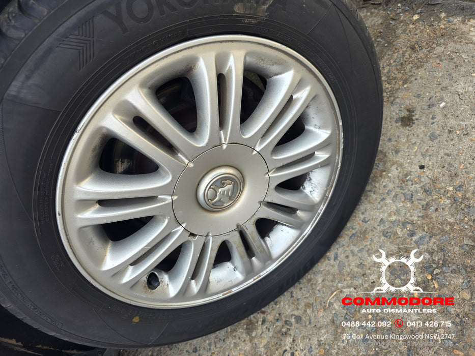A280 - VX Holden Berlina Sedan V6, Auto 439,XXXkms Paint Code #H154 Quicksilver