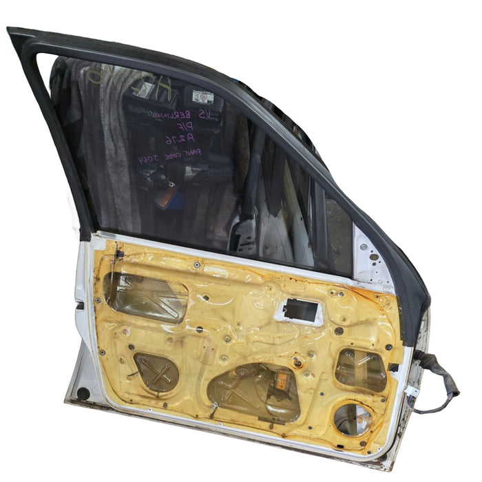 A276 - VS HOLDEN COMMODORE SEDAN - Door (PASSENGER'S FRONT) ALASKAN WHITE #J064