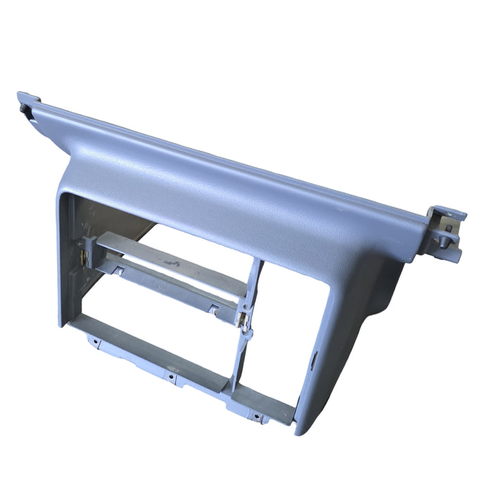 A276 - VS HOLDEN COMMODORE SEDAN - Centre Dash Assembly TRIM CODE: #25i