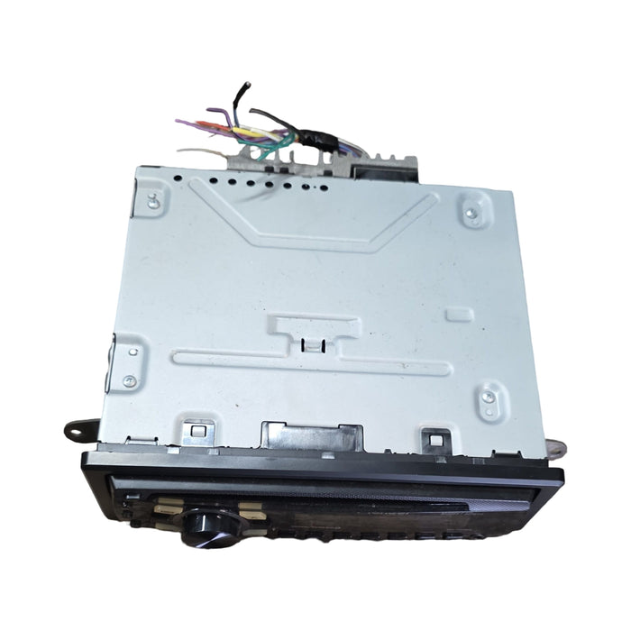 A276 - VS HOLDEN COMMODORE SEDAN - Stereo PIONEER DEH-135OMPG with Remote and Manual Book